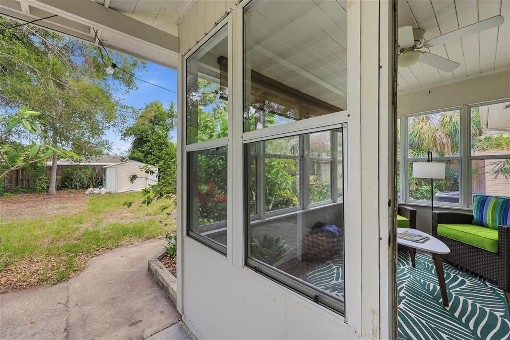For Sale: $465,000 (2 beds, 1 baths, 856 Square Feet)