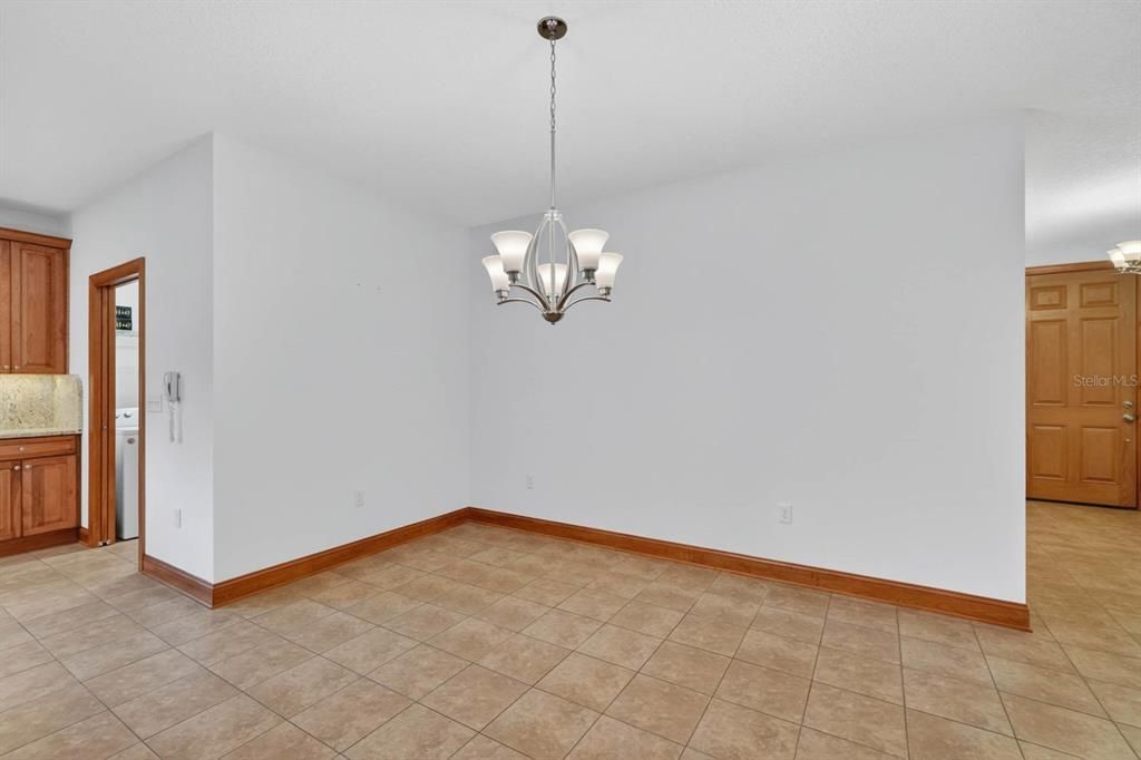 For Sale: $499,900 (3 beds, 2 baths, 2202 Square Feet)