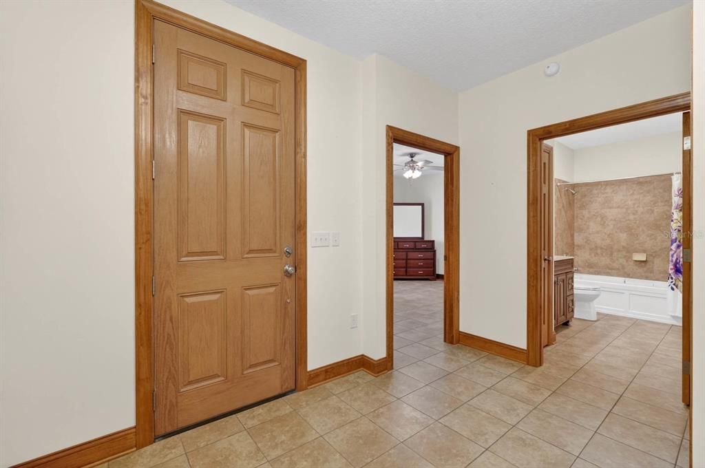 For Sale: $499,900 (3 beds, 2 baths, 2202 Square Feet)