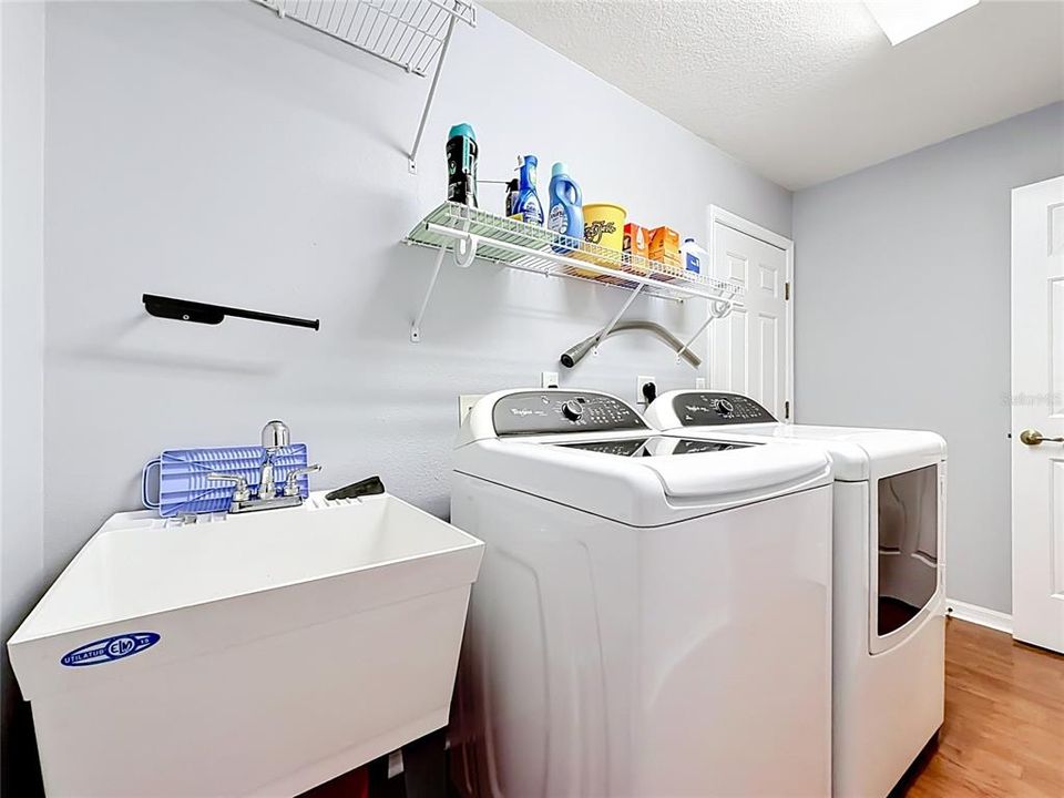 For Sale: $592,000 (4 beds, 2 baths, 2831 Square Feet)