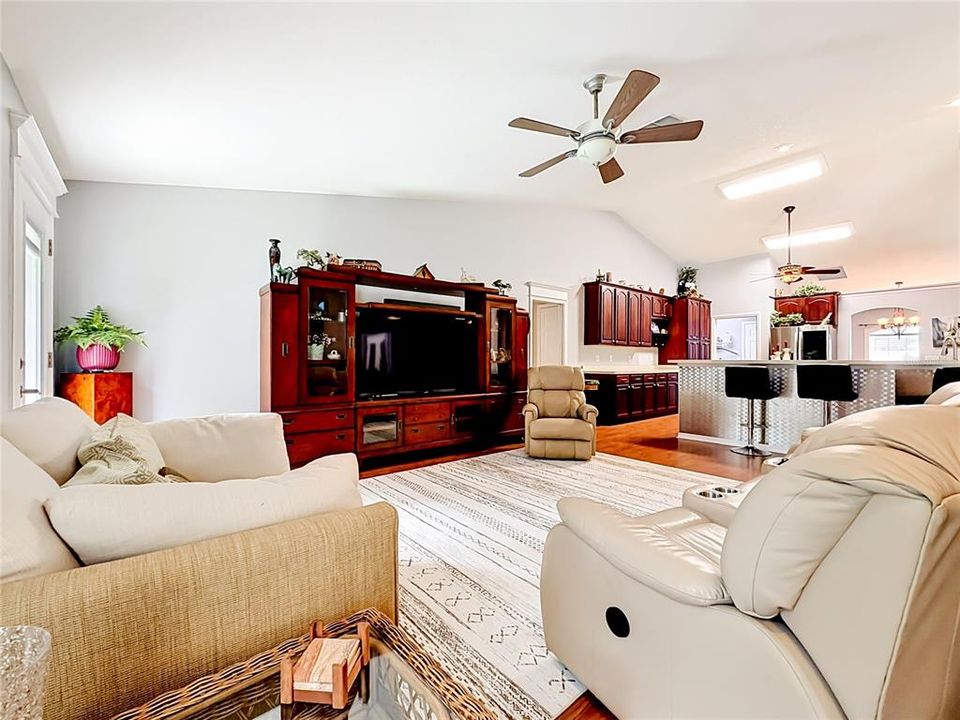 For Sale: $592,000 (4 beds, 2 baths, 2831 Square Feet)