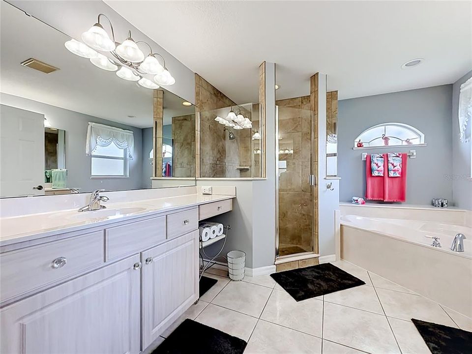 For Sale: $592,000 (4 beds, 2 baths, 2831 Square Feet)