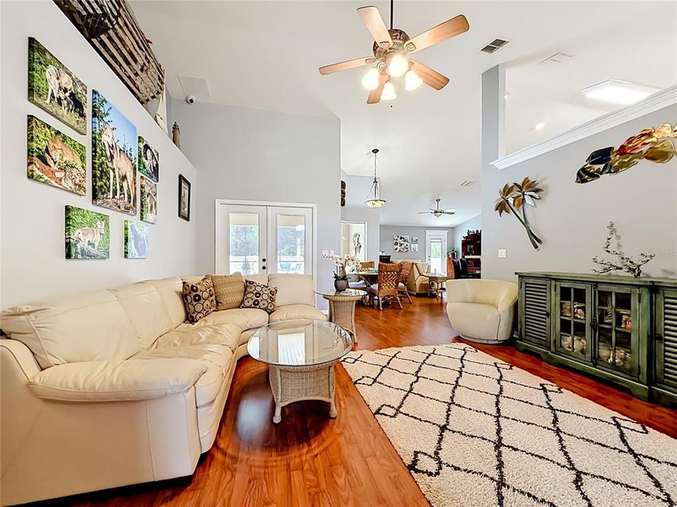For Sale: $592,000 (4 beds, 2 baths, 2831 Square Feet)