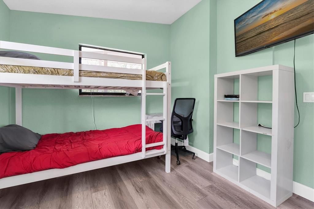 For Sale: $449,000 (4 beds, 3 baths, 1820 Square Feet)