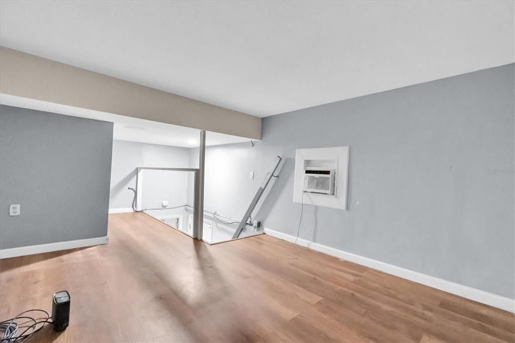 For Sale: $449,000 (4 beds, 3 baths, 1820 Square Feet)