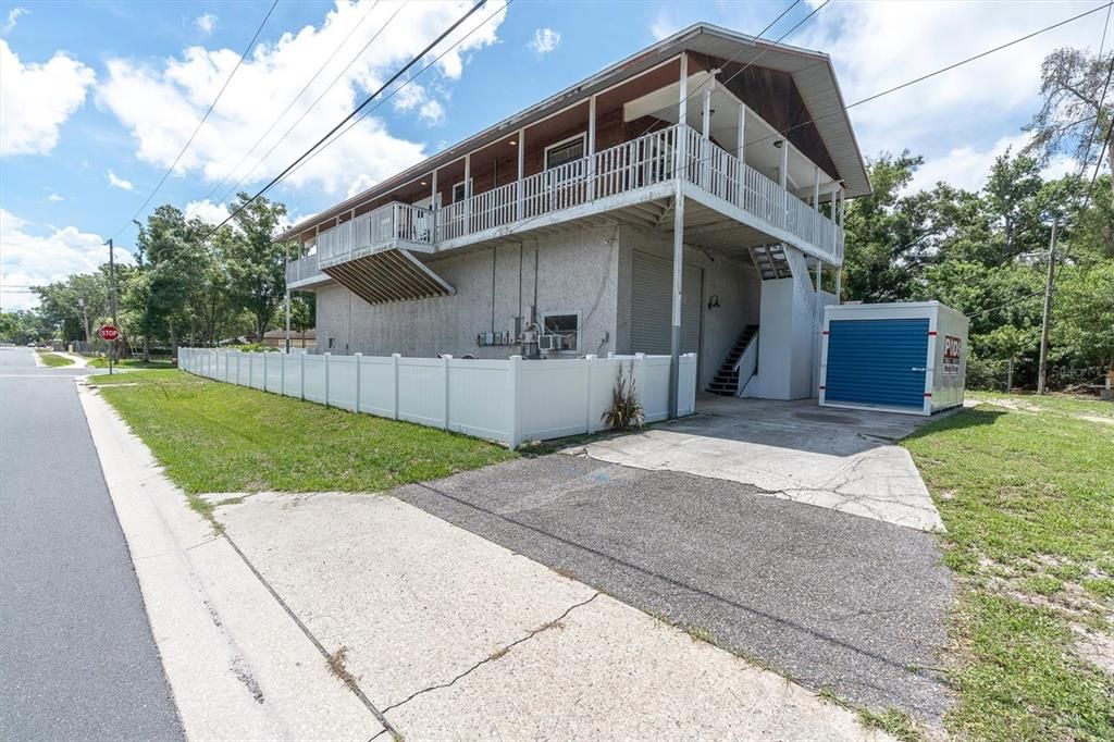 For Sale: $449,000 (4 beds, 3 baths, 1820 Square Feet)