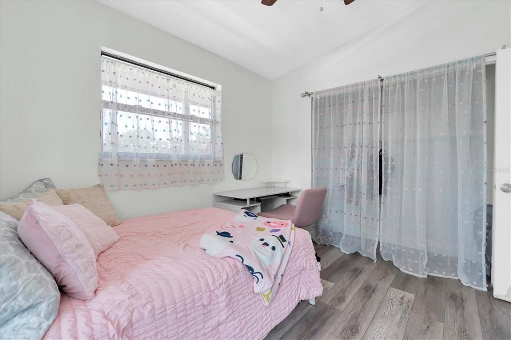 For Sale: $449,000 (4 beds, 3 baths, 1820 Square Feet)
