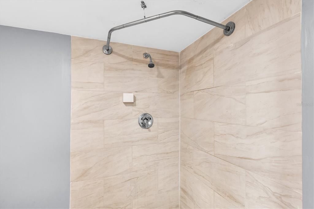 For Sale: $449,000 (4 beds, 3 baths, 1820 Square Feet)