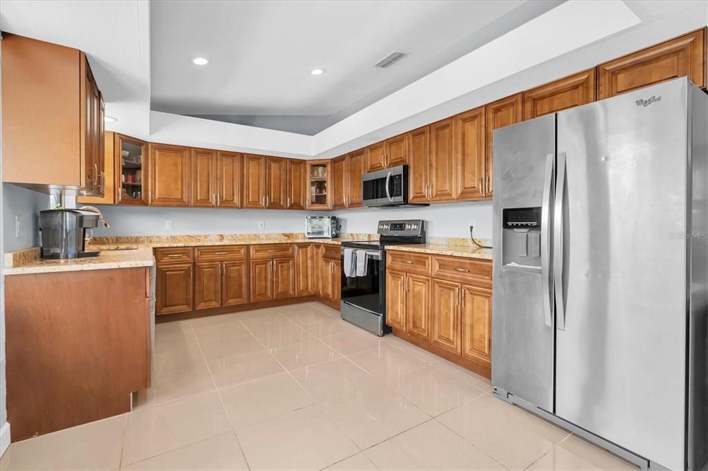 For Sale: $449,000 (4 beds, 3 baths, 1820 Square Feet)