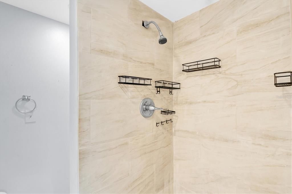 For Sale: $449,000 (4 beds, 3 baths, 1820 Square Feet)