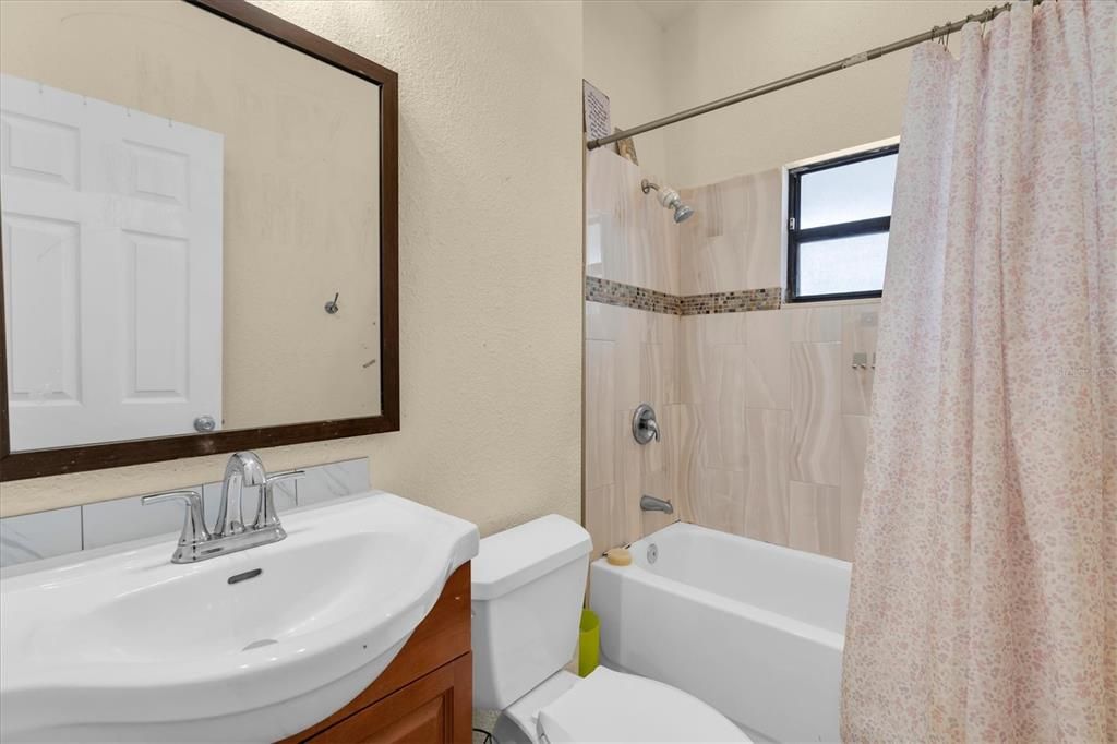 For Sale: $449,000 (4 beds, 3 baths, 1820 Square Feet)