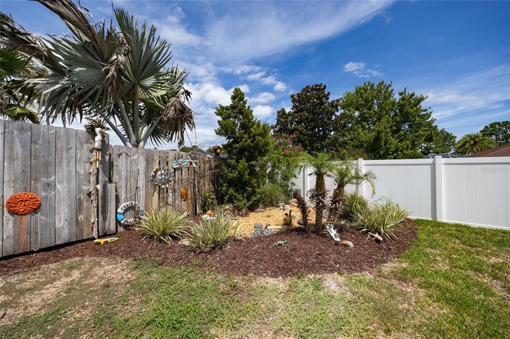 For Sale: $350,000 (4 beds, 2 baths, 1862 Square Feet)