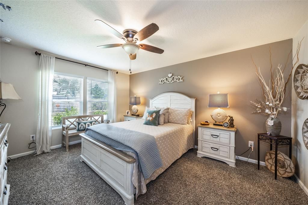 For Sale: $350,000 (4 beds, 2 baths, 1862 Square Feet)
