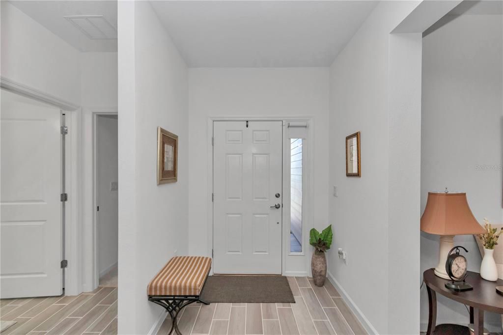 En Venta: $400,000 (4 camas, 2 baños, 2292 Pies cuadrados)