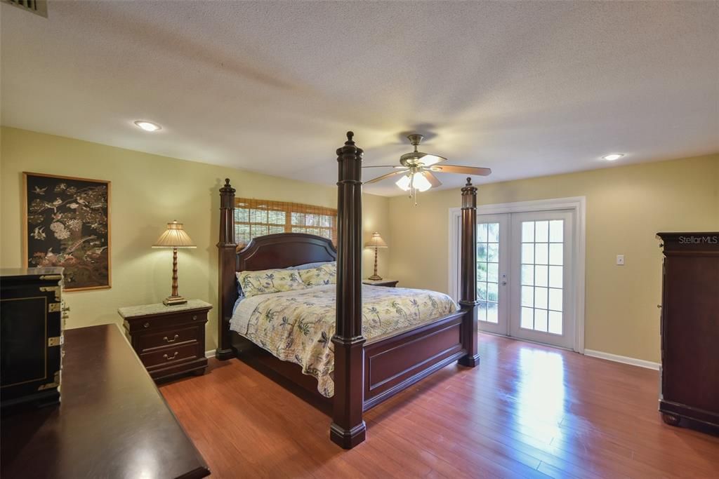 En Venta: $454,900 (4 camas, 2 baños, 2592 Pies cuadrados)
