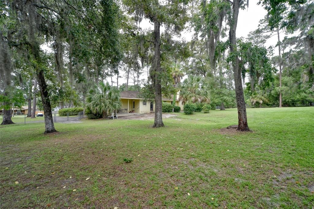 En Venta: $454,900 (4 camas, 2 baños, 2592 Pies cuadrados)