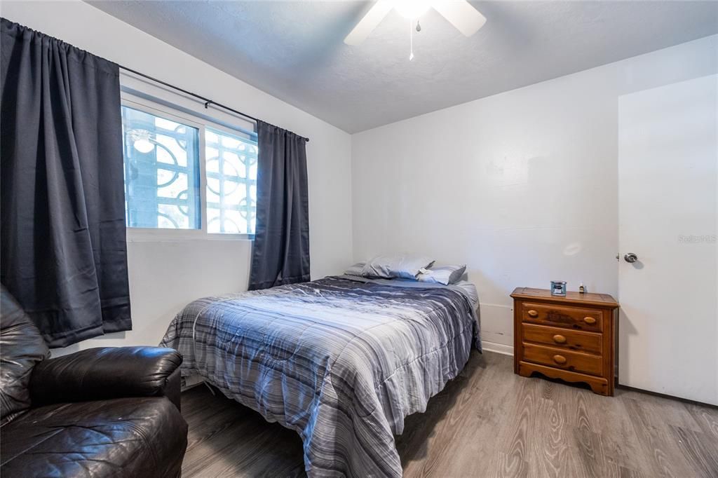 For Rent: $2,200 (3 beds, 2 baths, 1337 Square Feet)