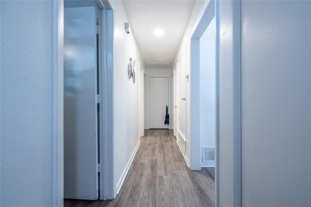 For Rent: $2,200 (3 beds, 2 baths, 1337 Square Feet)