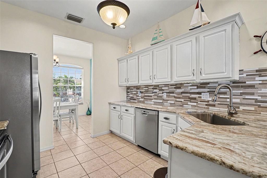 For Sale: $365,000 (3 beds, 2 baths, 1863 Square Feet)