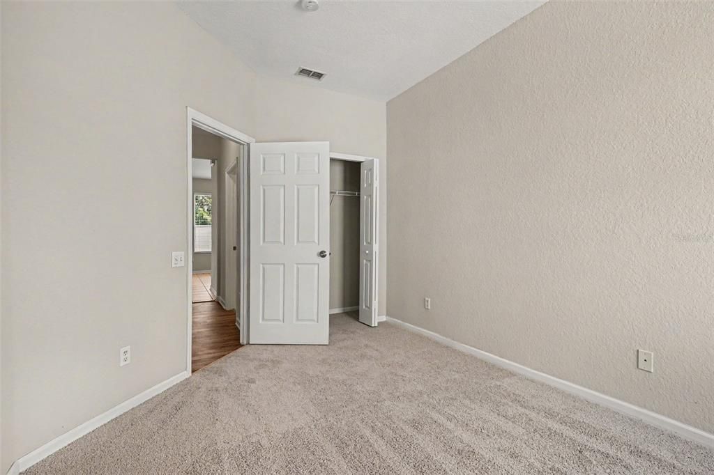 For Sale: $349,900 (3 beds, 2 baths, 1869 Square Feet)
