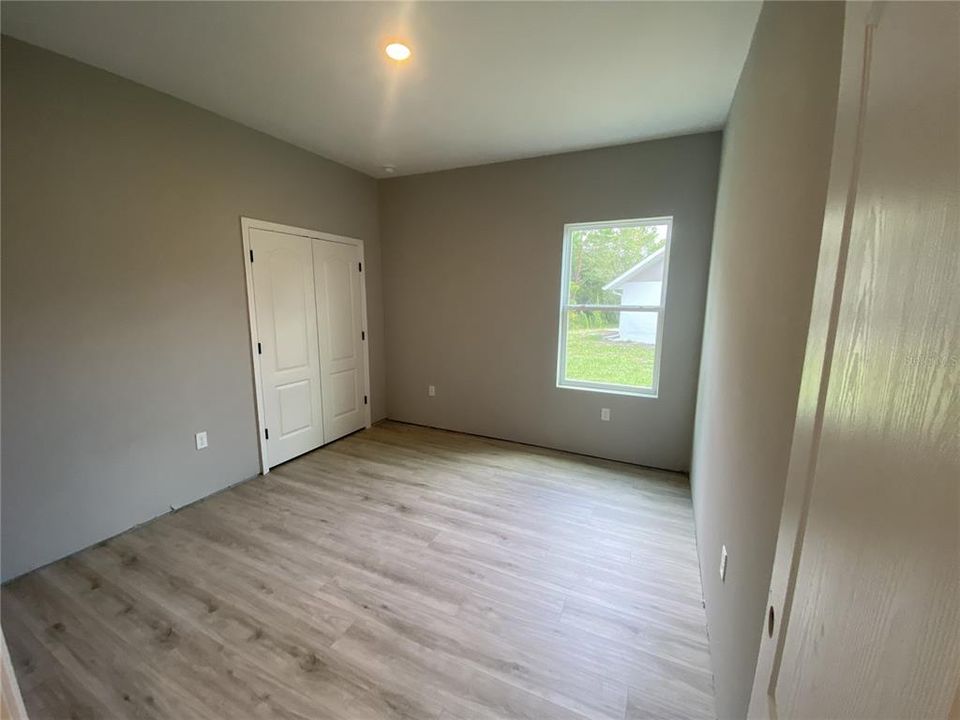 For Sale: $376,900 (4 beds, 3 baths, 2092 Square Feet)
