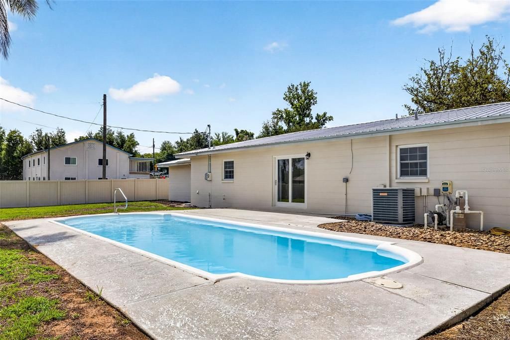 For Sale: $399,900 (3 beds, 2 baths, 1540 Square Feet)