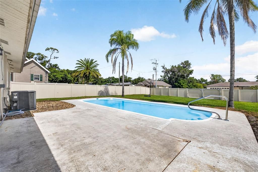 For Sale: $399,900 (3 beds, 2 baths, 1540 Square Feet)