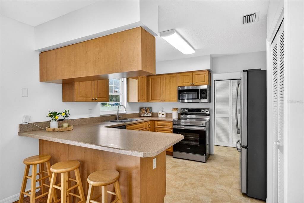 For Sale: $399,900 (3 beds, 2 baths, 1540 Square Feet)