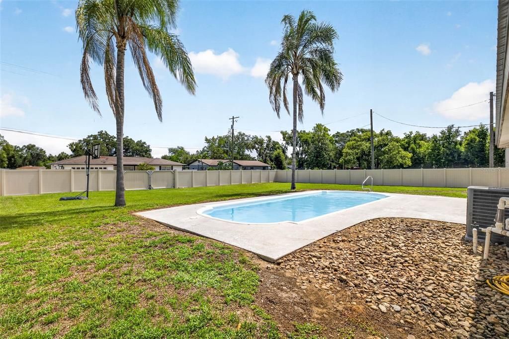 For Sale: $399,900 (3 beds, 2 baths, 1540 Square Feet)