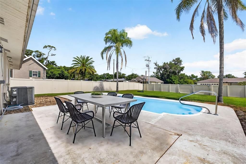 For Sale: $399,900 (3 beds, 2 baths, 1540 Square Feet)