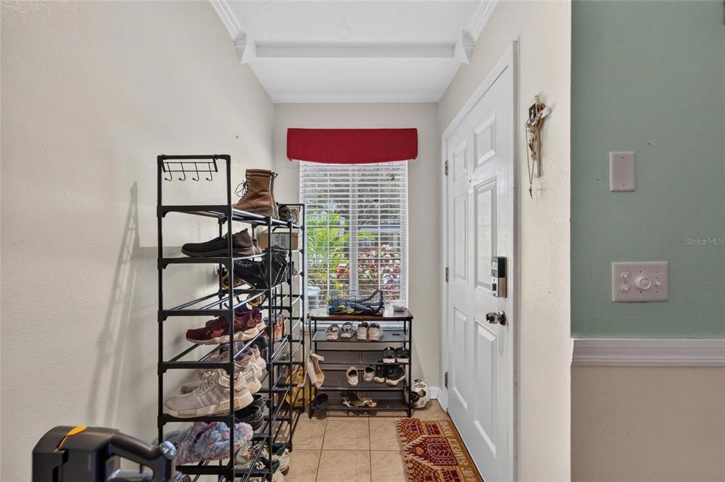 For Sale: $214,999 (2 beds, 2 baths, 1532 Square Feet)