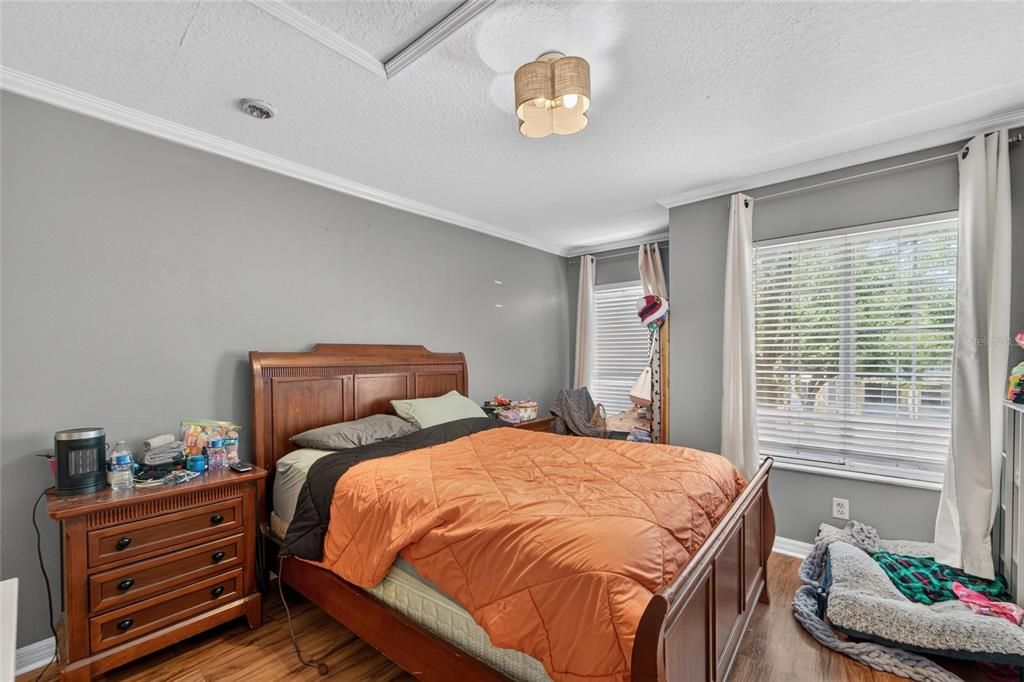 For Sale: $214,999 (2 beds, 2 baths, 1532 Square Feet)