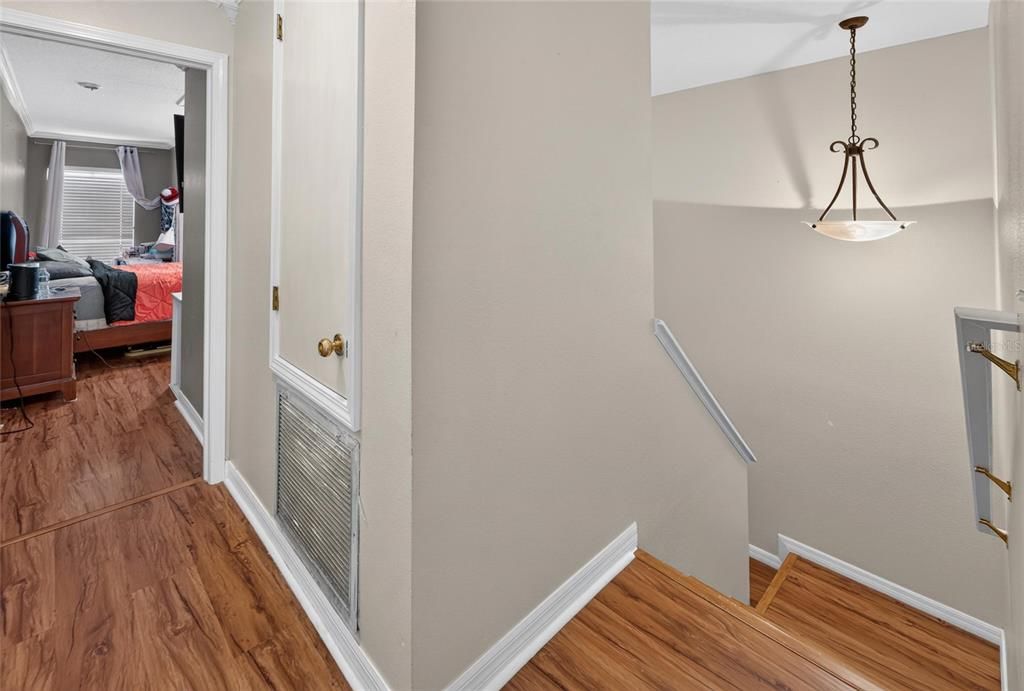 For Sale: $214,999 (2 beds, 2 baths, 1532 Square Feet)
