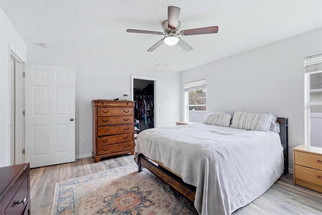 For Sale: $255,000 (3 beds, 2 baths, 1396 Square Feet)