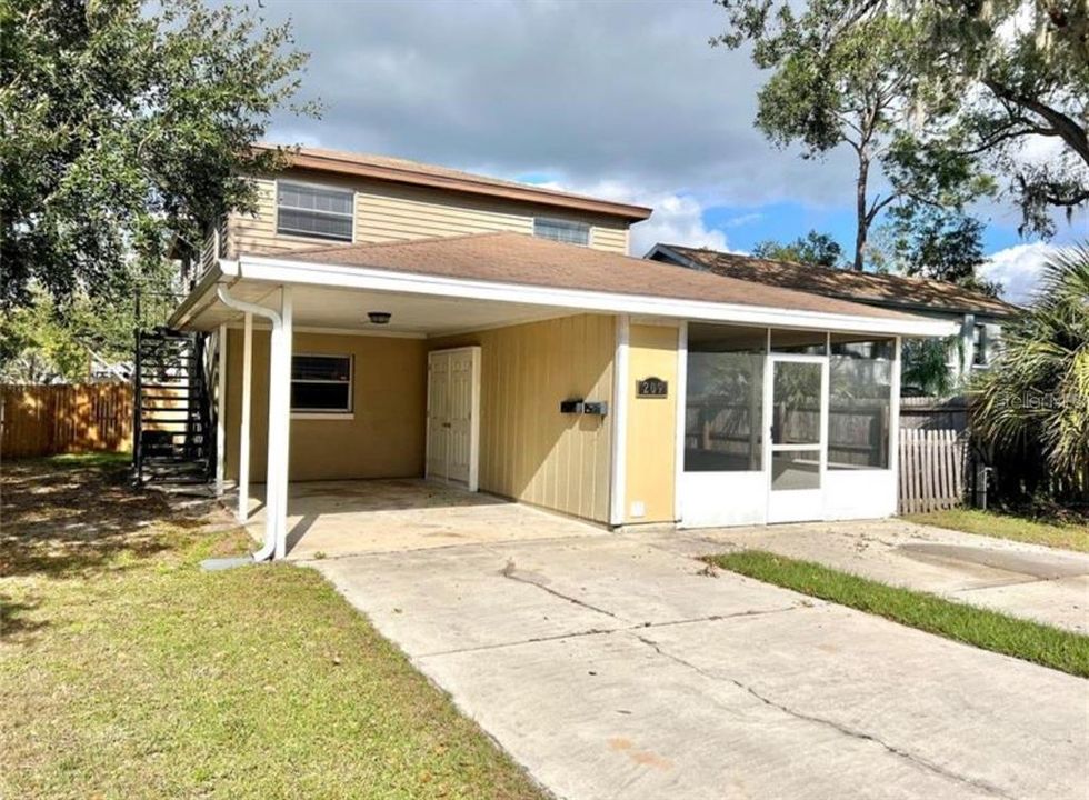 For Rent: $1,500 (2 beds, 1 baths, 720 Square Feet)