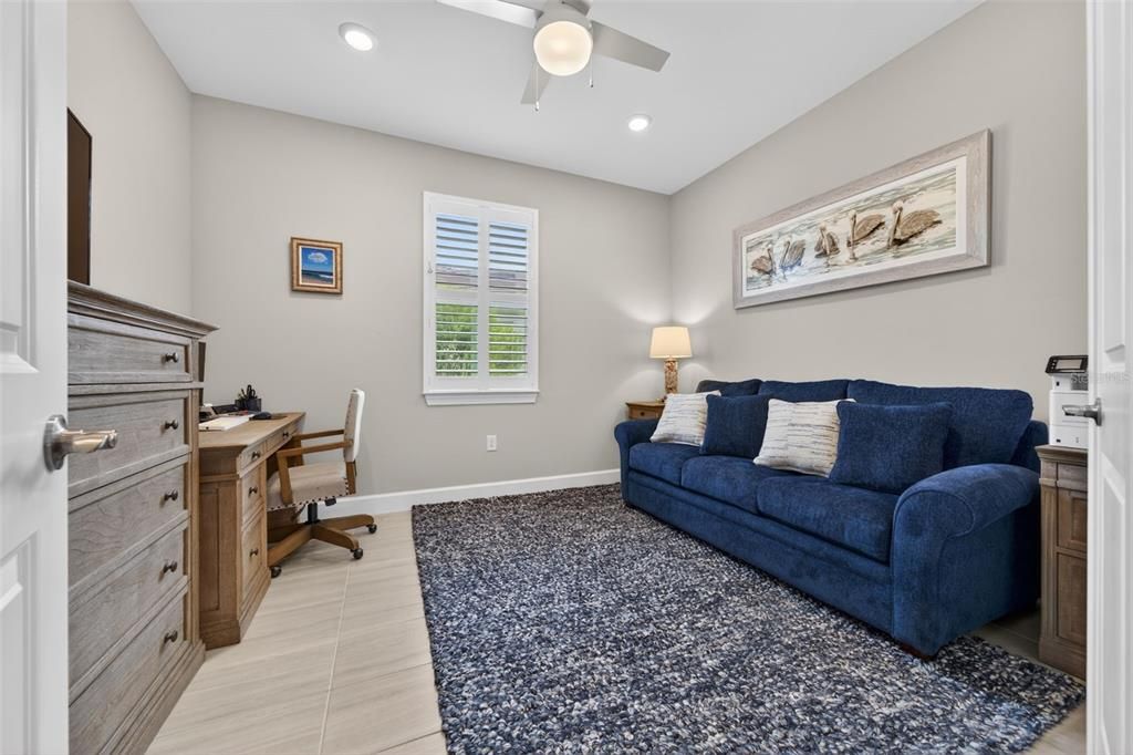 For Sale: $430,000 (2 beds, 2 baths, 1602 Square Feet)