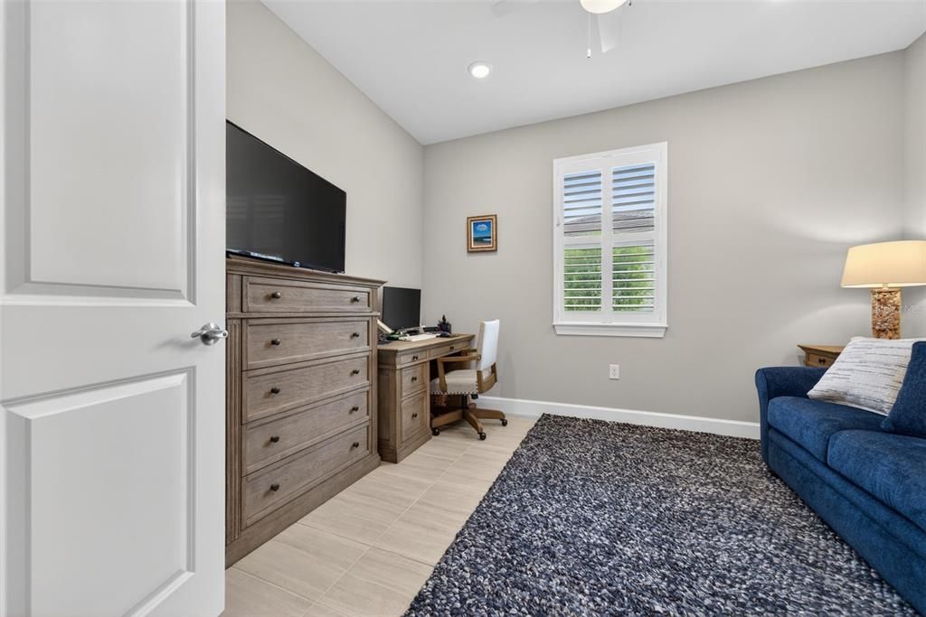 For Sale: $430,000 (2 beds, 2 baths, 1602 Square Feet)
