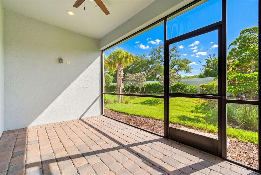 For Sale: $430,000 (2 beds, 2 baths, 1602 Square Feet)