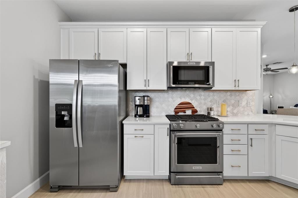 For Sale: $430,000 (2 beds, 2 baths, 1602 Square Feet)