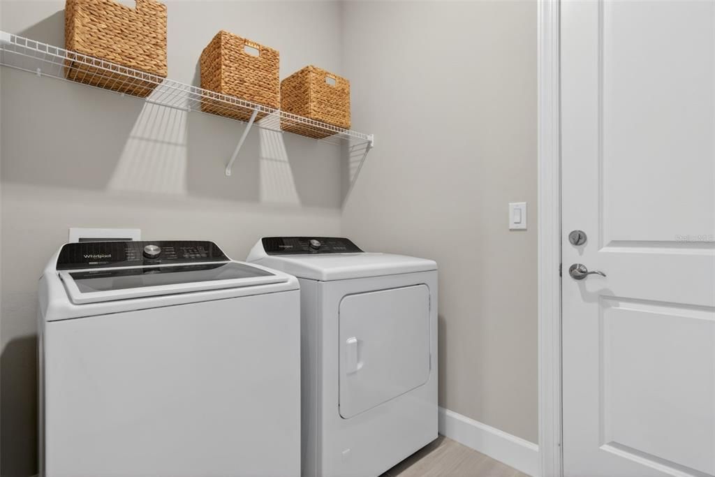 For Sale: $430,000 (2 beds, 2 baths, 1602 Square Feet)