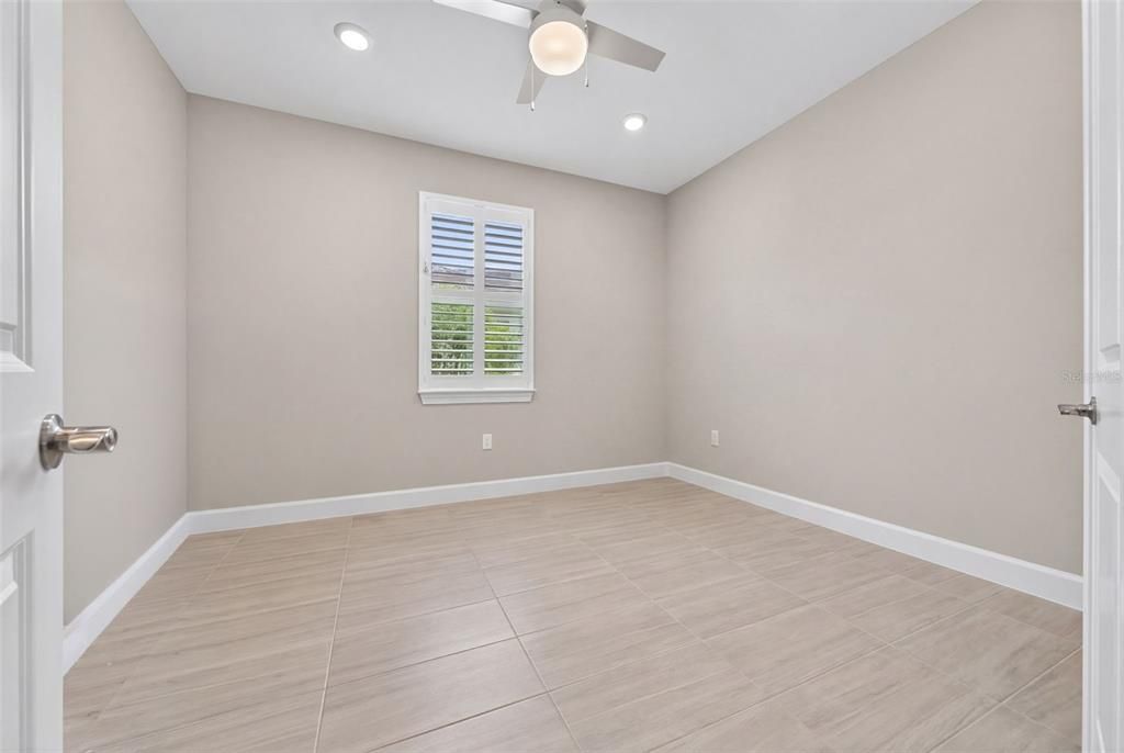 For Sale: $430,000 (2 beds, 2 baths, 1602 Square Feet)