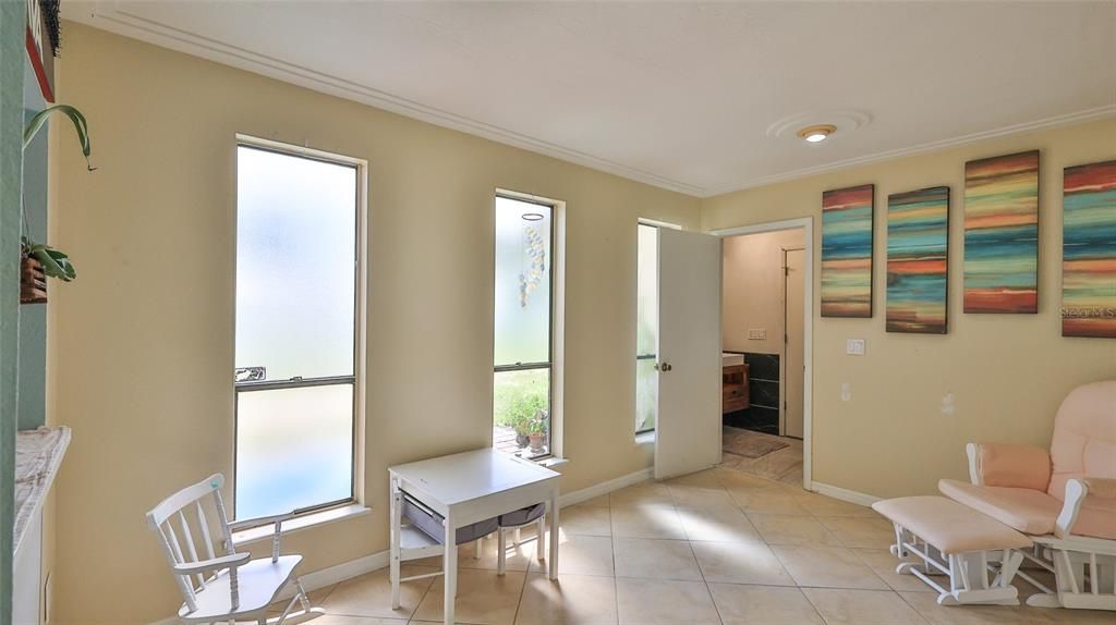For Sale: $319,900 (3 beds, 2 baths, 1588 Square Feet)