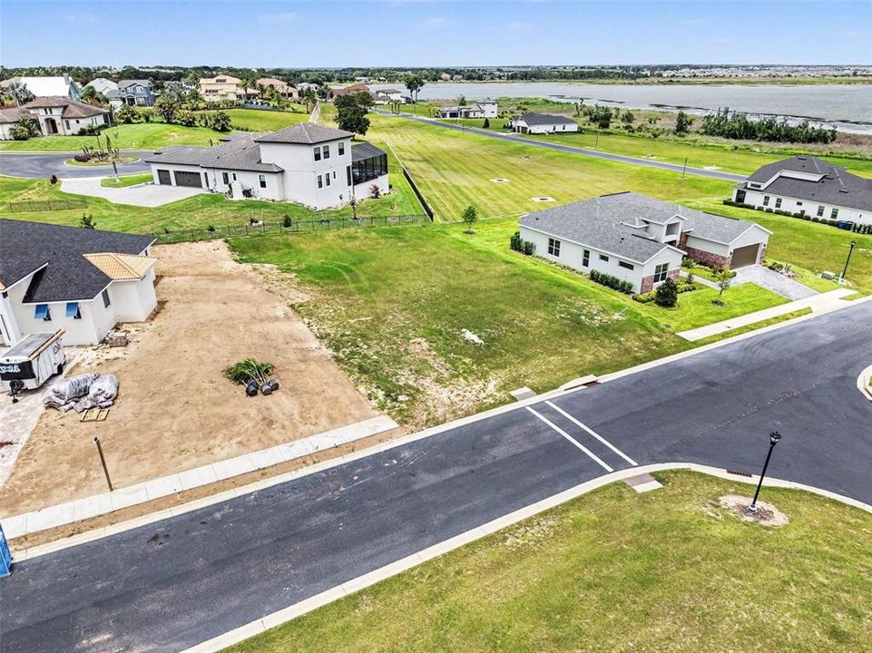 На продажу: $95,000 (0.24 acres)