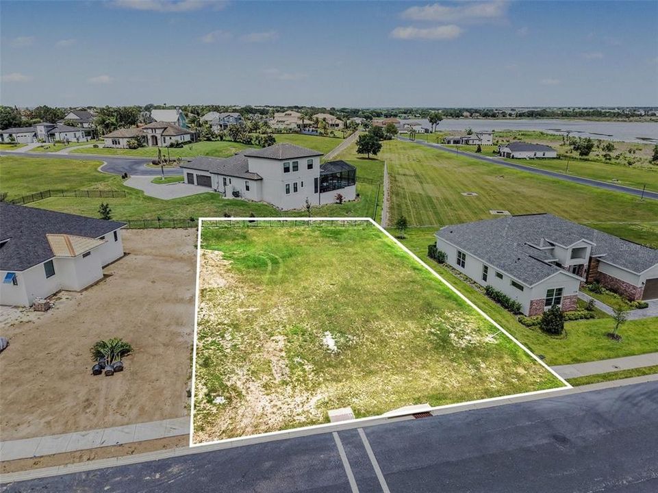 На продажу: $95,000 (0.24 acres)