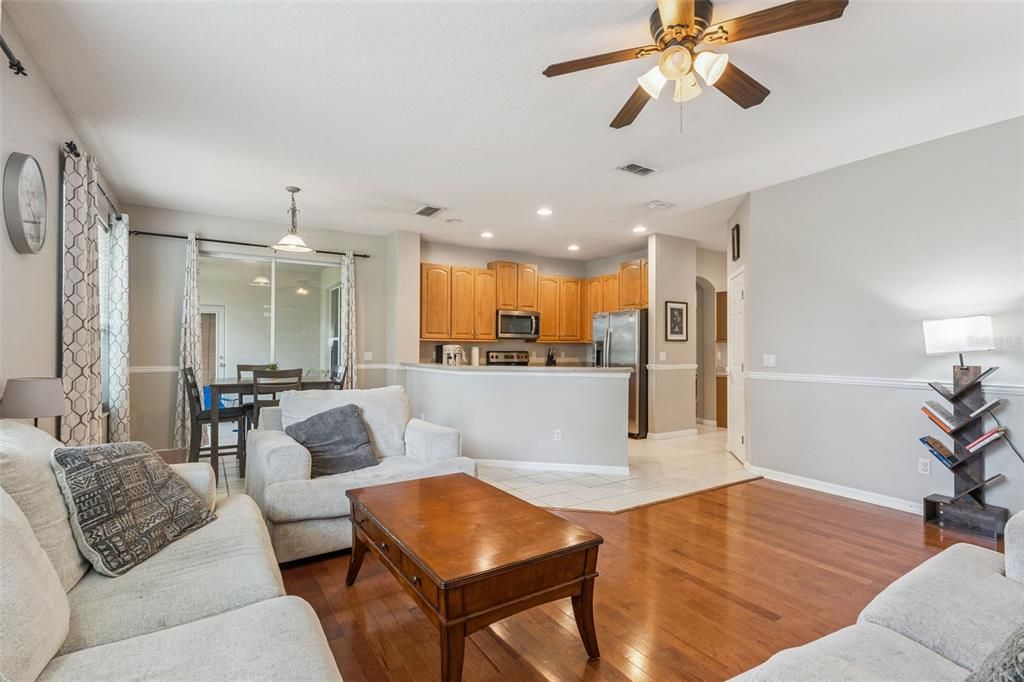For Sale: $455,000 (3 beds, 3 baths, 2238 Square Feet)