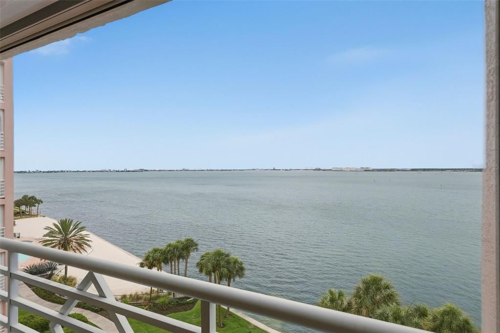 For Sale: $1,195,000 (3 beds, 2 baths, 2067 Square Feet)
