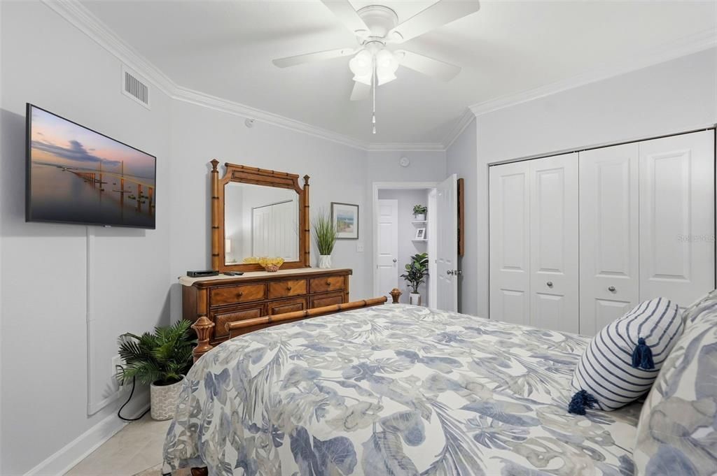 For Sale: $1,195,000 (3 beds, 2 baths, 2067 Square Feet)