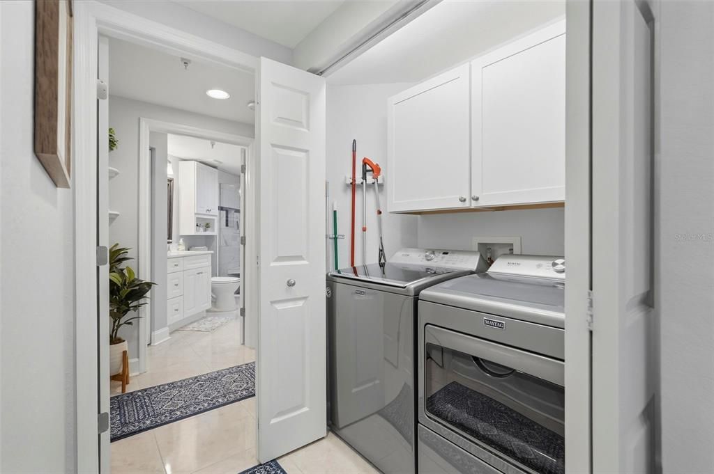 For Sale: $1,195,000 (3 beds, 2 baths, 2067 Square Feet)