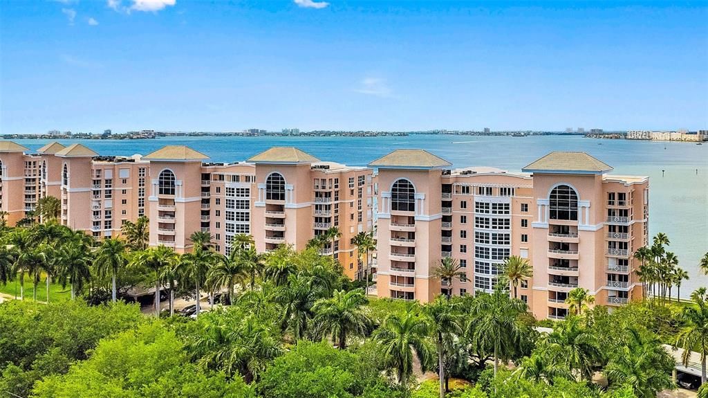 For Sale: $1,195,000 (3 beds, 2 baths, 2067 Square Feet)