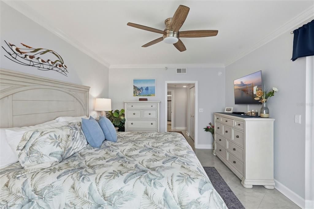For Sale: $1,195,000 (3 beds, 2 baths, 2067 Square Feet)